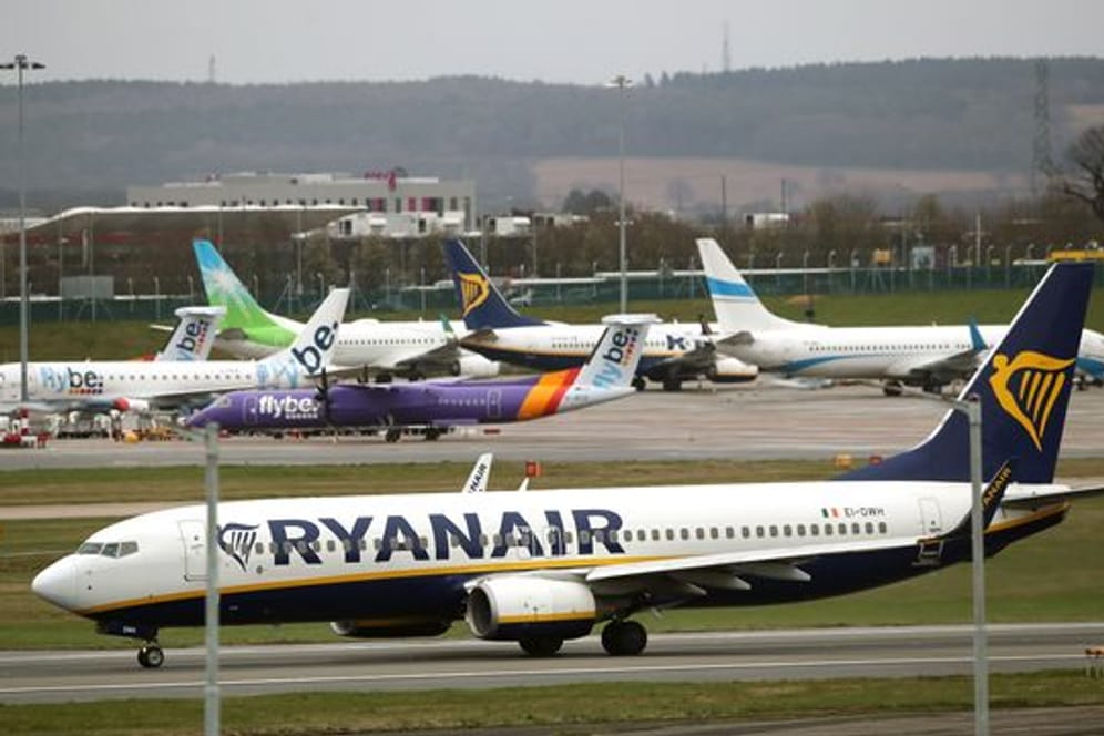 Ryanair steht wegen diskriminierenden Sprachtests in der Kritik.