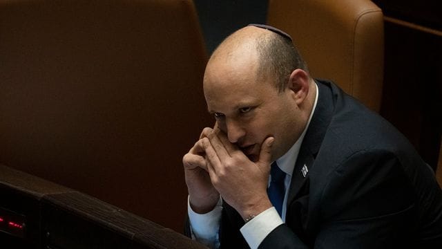 Der israelische Ministerpräsident Naftali Bennett in der Knesset. Der israelische Ministerpräsident Naftali Bennett in der Knesset.