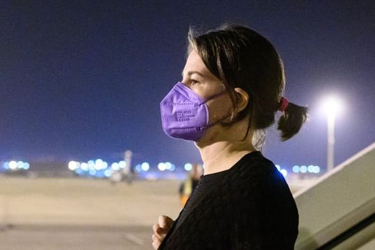 Annalena Baerbock ist nach dem Abbruch ihrer Auslandsreise zurück in Deutschland (Archivbild).