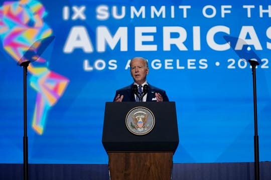 Keine Autokraten erwünscht: Biden spricht auf dem Amerika-Gipfel über das Wesen der Demokratie.