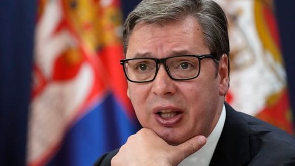 Serbien unterhält unter Präsident Vucic weiter freundschaftliche Beziehungen zu Russland.