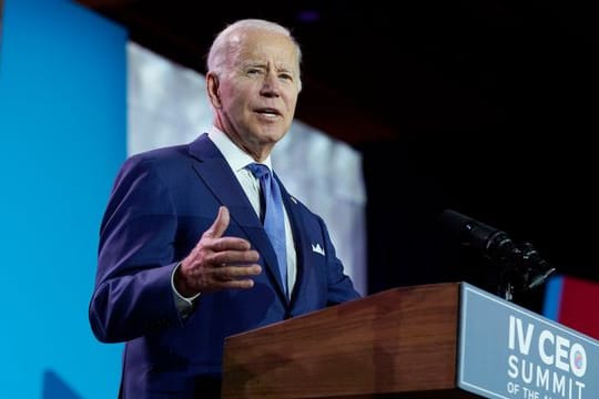 Biden wünscht sich mehr Kooperation zwischen amerikanischen Staaten - auch beim Thema Migration.