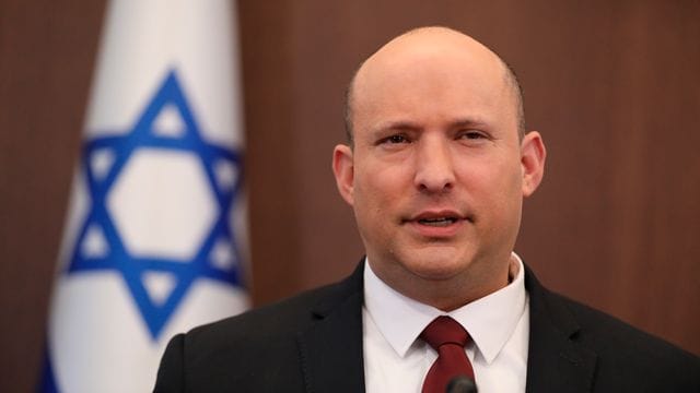 Eigentlich hat Israels Regierung von Ministerpräsident Naftali Bennett am Montag einen Grund zu feiern - doch sie steckt in einer Krise.