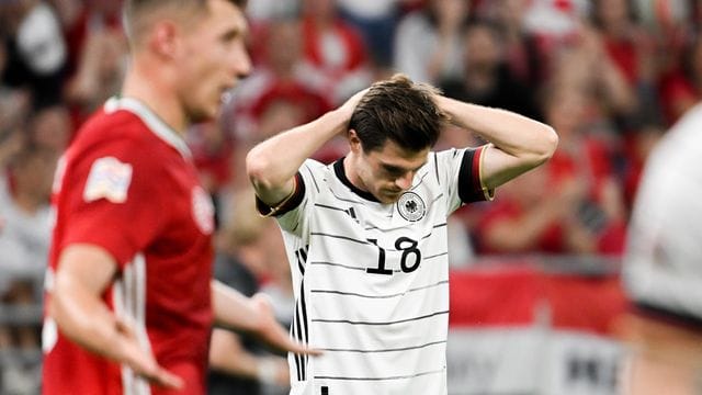 Hat nicht nur mit seinem Tor auf sich aufmerksam gemacht: Jonas Hofmann (M).