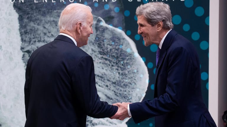 Blockierter Klimaschutz: Joe Biden und sein Klimabeauftragter John Kerry