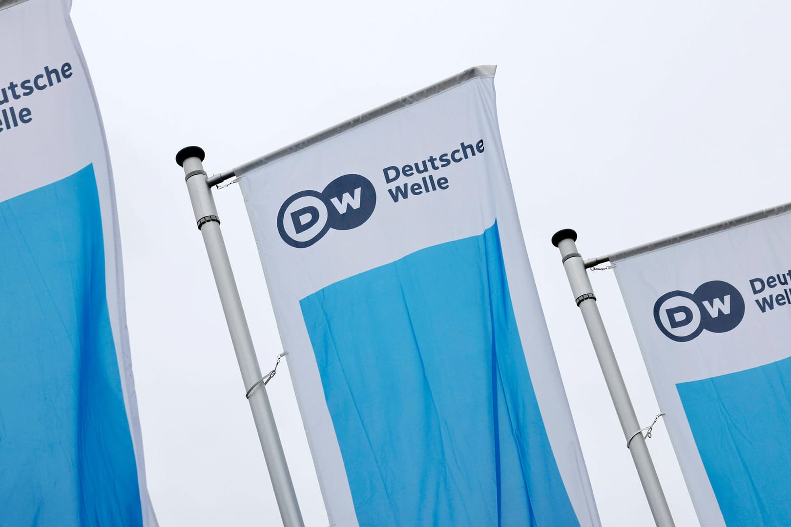 Das Logo der Deutschen Welle (Symbolbild): Seit Februar droht eine Sperre des Online-Programms in der Türkei.