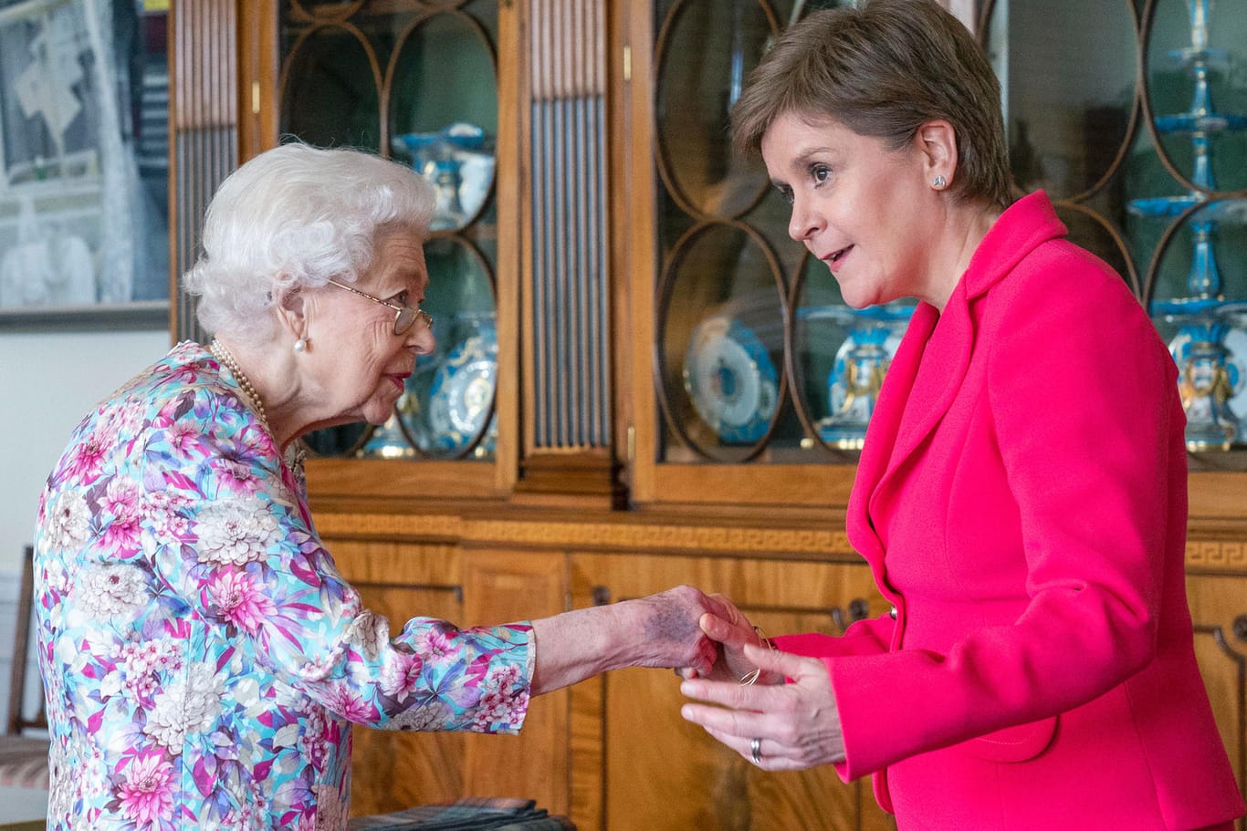 Queen Elizabeth II. empfängt Schottlands Premierministerin: Bringt Sturgeon das Vereinigte Königreich zu Fall?