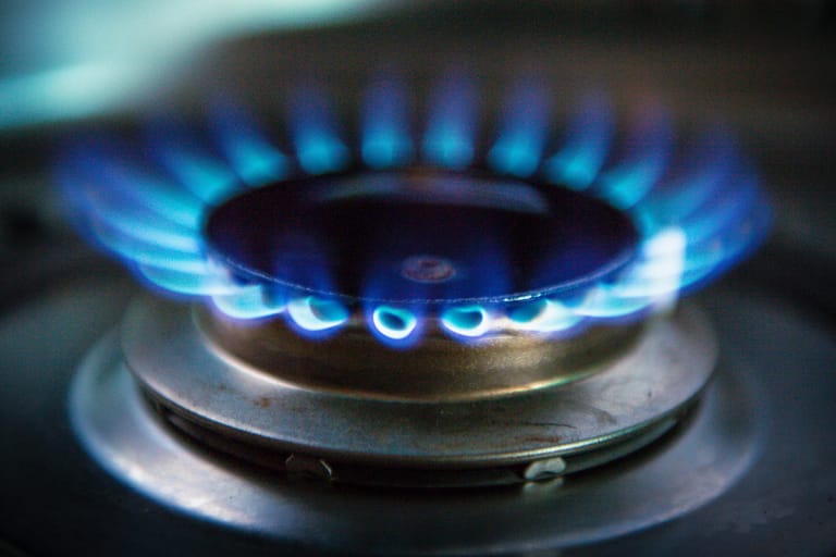 Gasflamme (Symbolbild): Die Gaspreise könnten in den kommenden Monaten noch deutlich weiter steigen.
