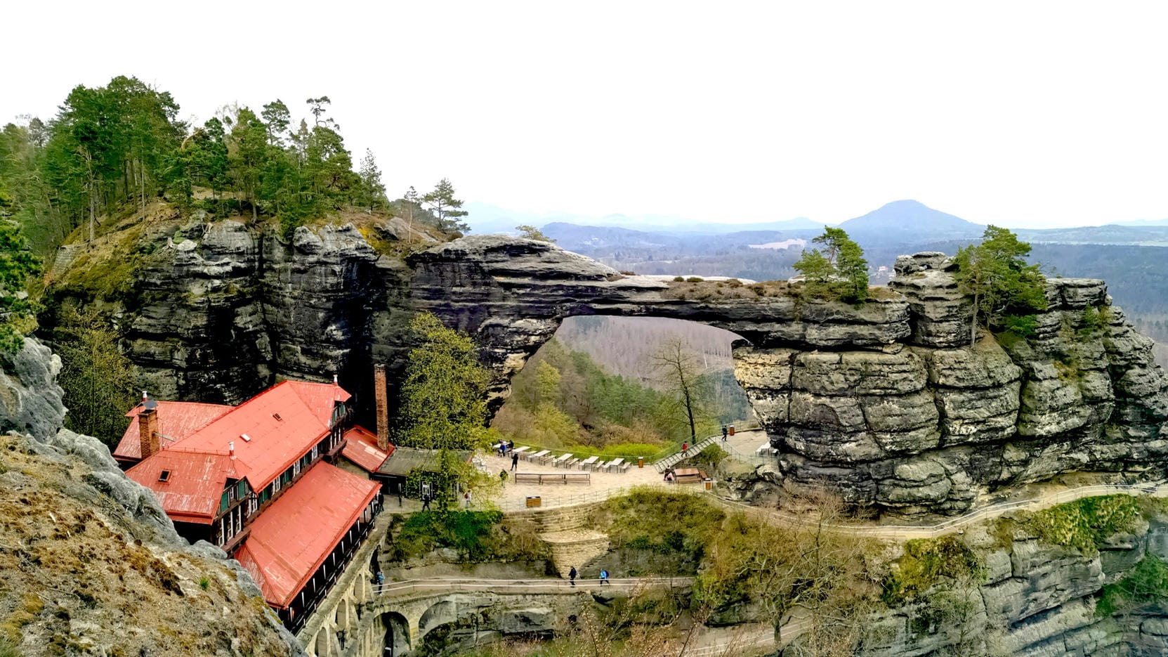 Markant: Das Prebischtor (Pravická brána) ist das Wahrzeichen des Nationalparks Böhmische Schweiz.