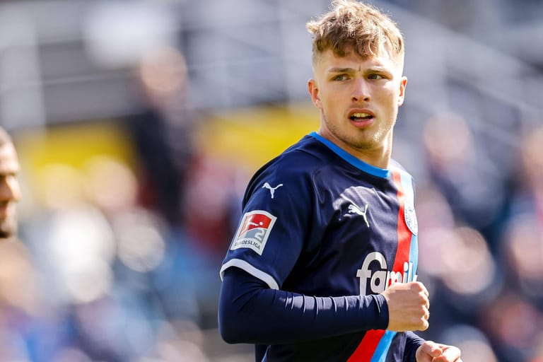 Jann-Fiete Arp: Er geht auch in der kommenden Saison für Holstein Kiel auf Torejagd.