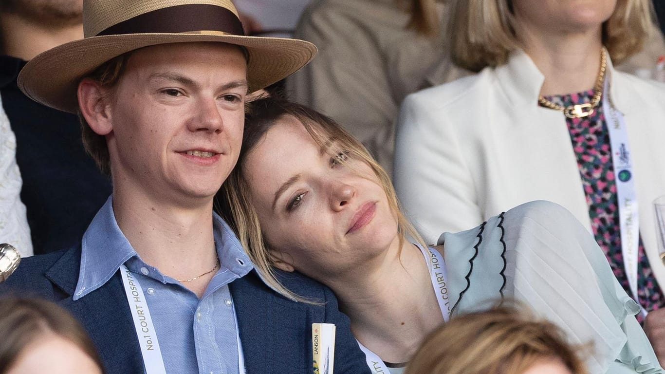 Thomas Brodie-Sangster und Talulah Riley: Gemeinsam zeigten sie sich bei einem Tennisspiel in Wimbledon.