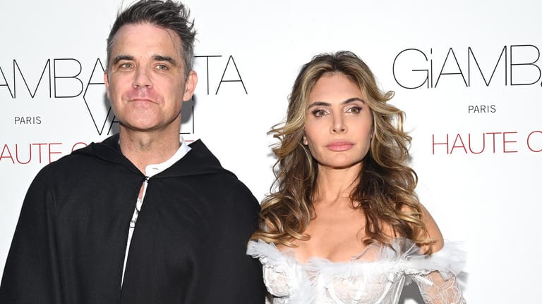 Robbie Williams und Ayda Field: Das Paar besuchte die Paris Fashion Week.