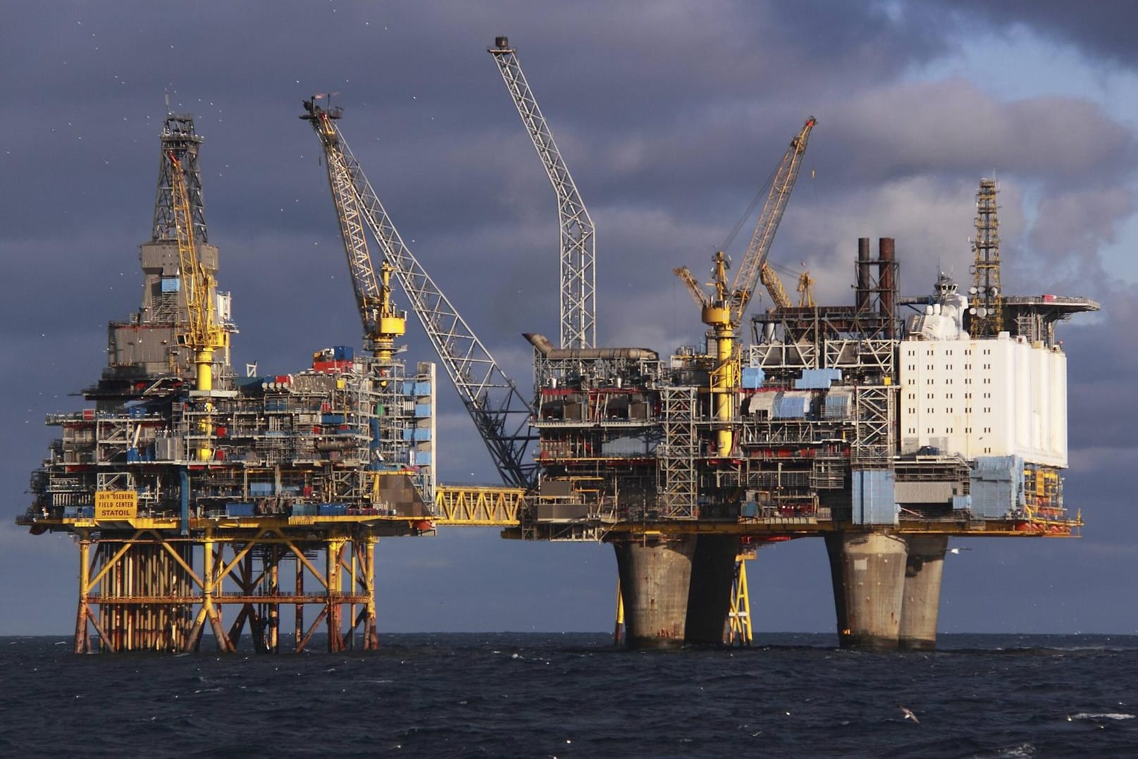 Öl- und Gasplattform im norwegischen Oseberg: Der Streik hat die Gaspreise weiter steigen lassen. Öl- und Gasplattform im norwegischen Oseberg: Der Streik hat die Gaspreise weiter steigen lassen.