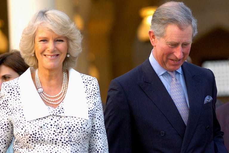 Nicht immer leicht: Obwohl sich der Thronfolger und seine langjährige Liebe immer gut verstanden hatten, dauerte es lange, bis die Herzogin von der königlichen Familie sowie vom britischen Volk akzeptiert wurde.