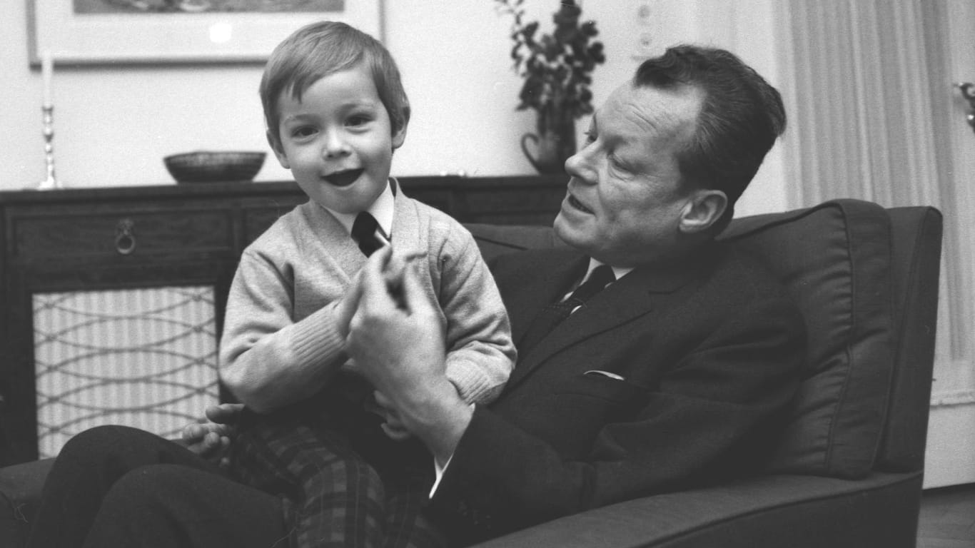 Berlin, 1967: Willy Brandt mit seinem Sohn Matthias