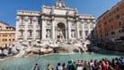 Trevi-Brunnen in Rom (Symbolbild): Vor allem rund um die beliebtesten Sehenswürdigkeiten in Rom gibt es viele Touristenfallen.