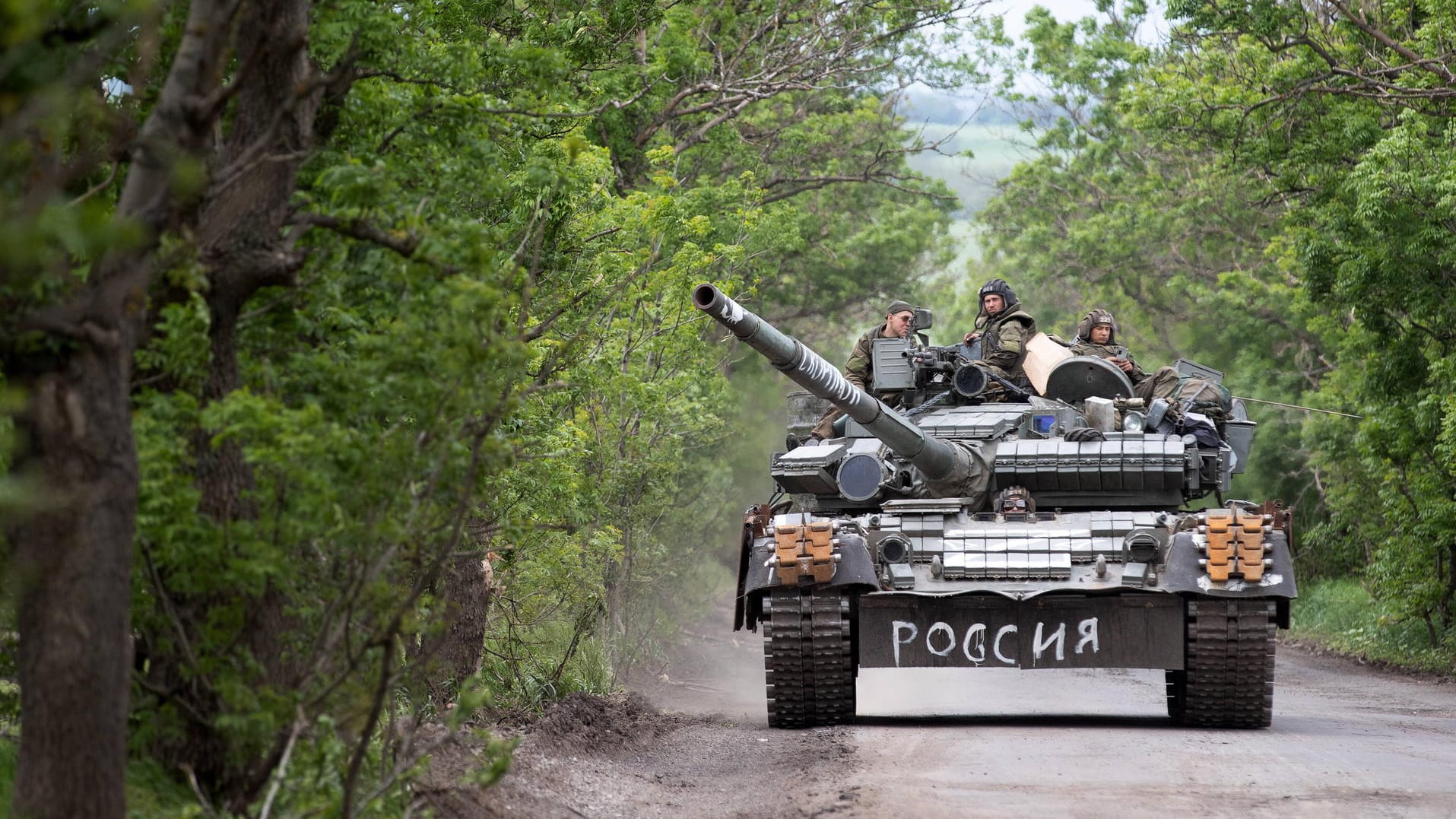 MARIUPOL, UKRAINE - MAY 22, 2022: A T-80BV tank of the Russian Armed Forces is pictured in a street. The Russian Armed F