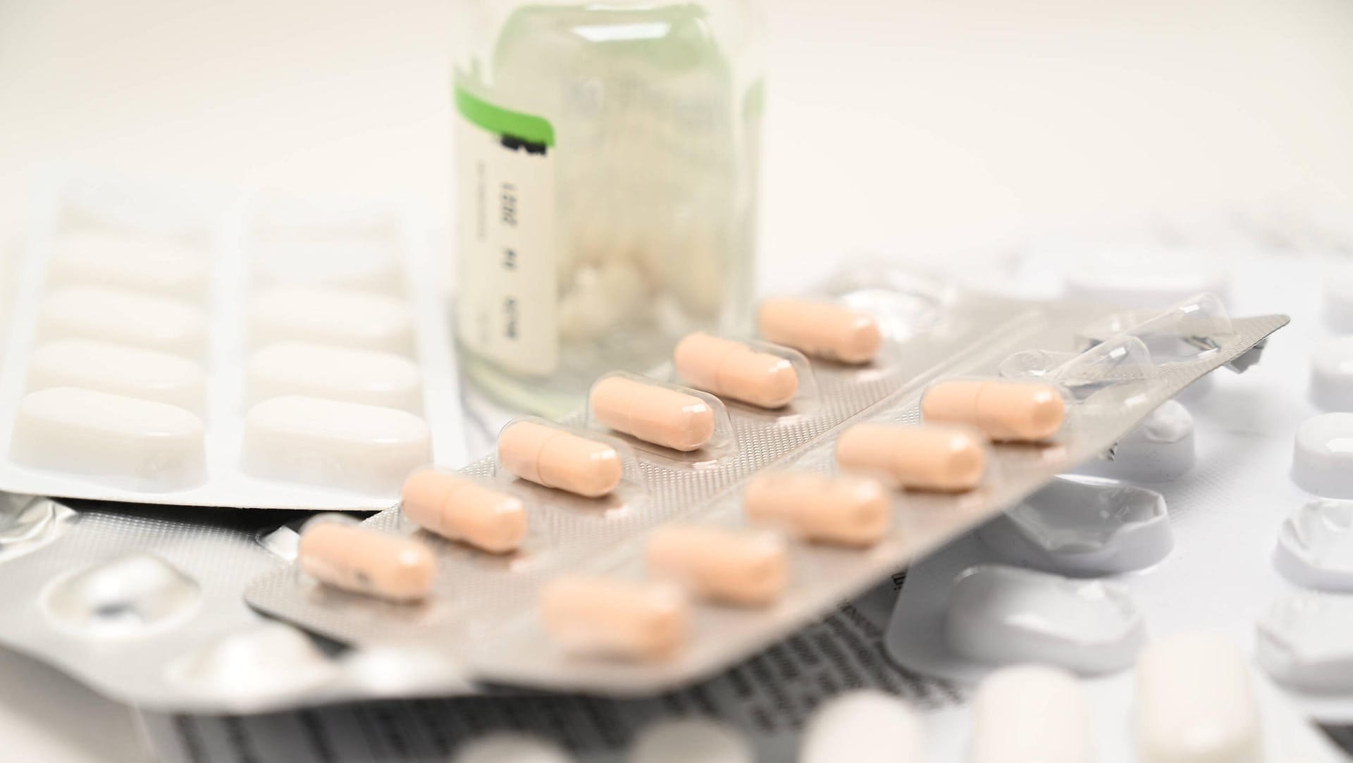 Tabletten (Symbolbild): Die Pharma- und Chemieindustrie befürchtet dramatische Folgen bei Gasengpässen. Tabletten (Symbolbild): Die Pharma- und Chemieindustrie befürchtet dramatische Folgen bei Gasengpässen.
