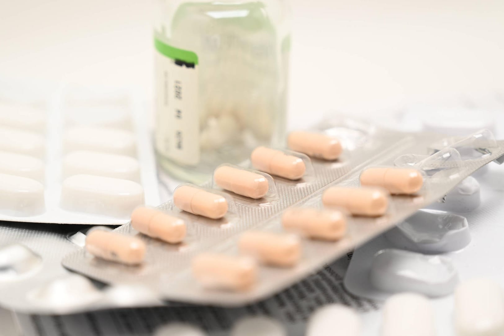 Tabletten (Symbolbild): Die Pharma- und Chemieindustrie befürchtet dramatische Folgen bei Gasengpässen. Tabletten (Symbolbild): Die Pharma- und Chemieindustrie befürchtet dramatische Folgen bei Gasengpässen.