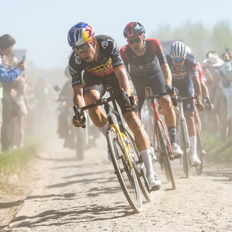 Kopfsteinpflaster-Spektakel: Die sechste Tour-Etappe führt über Teile des legendären Frühjahr-Klassikers Paris-Roubaix (Archivbild).