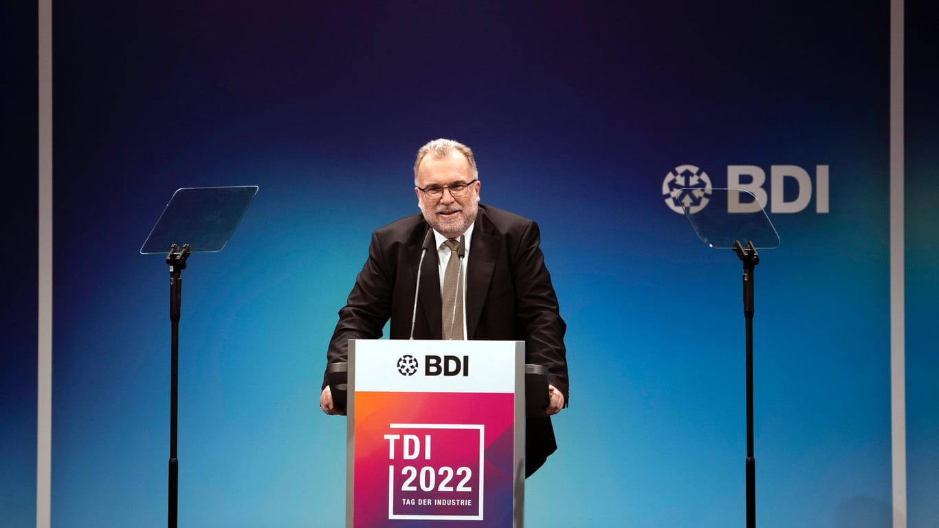 BDI-Präsident Siegfried Russwurm hält beim Tag der Industrie in Berlin seine Begrüßungsrede.