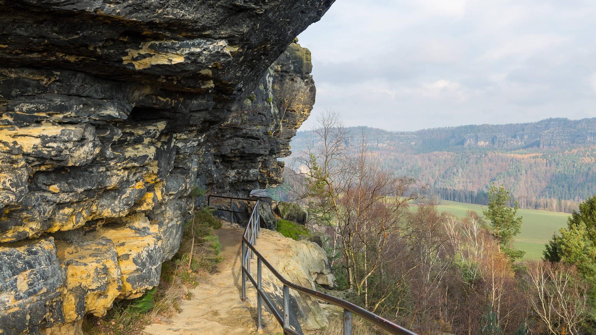 Wanderweg am Zirkelstein: Wer hier war, muss nicht mehr zum Tafelberg nach Südafrika.