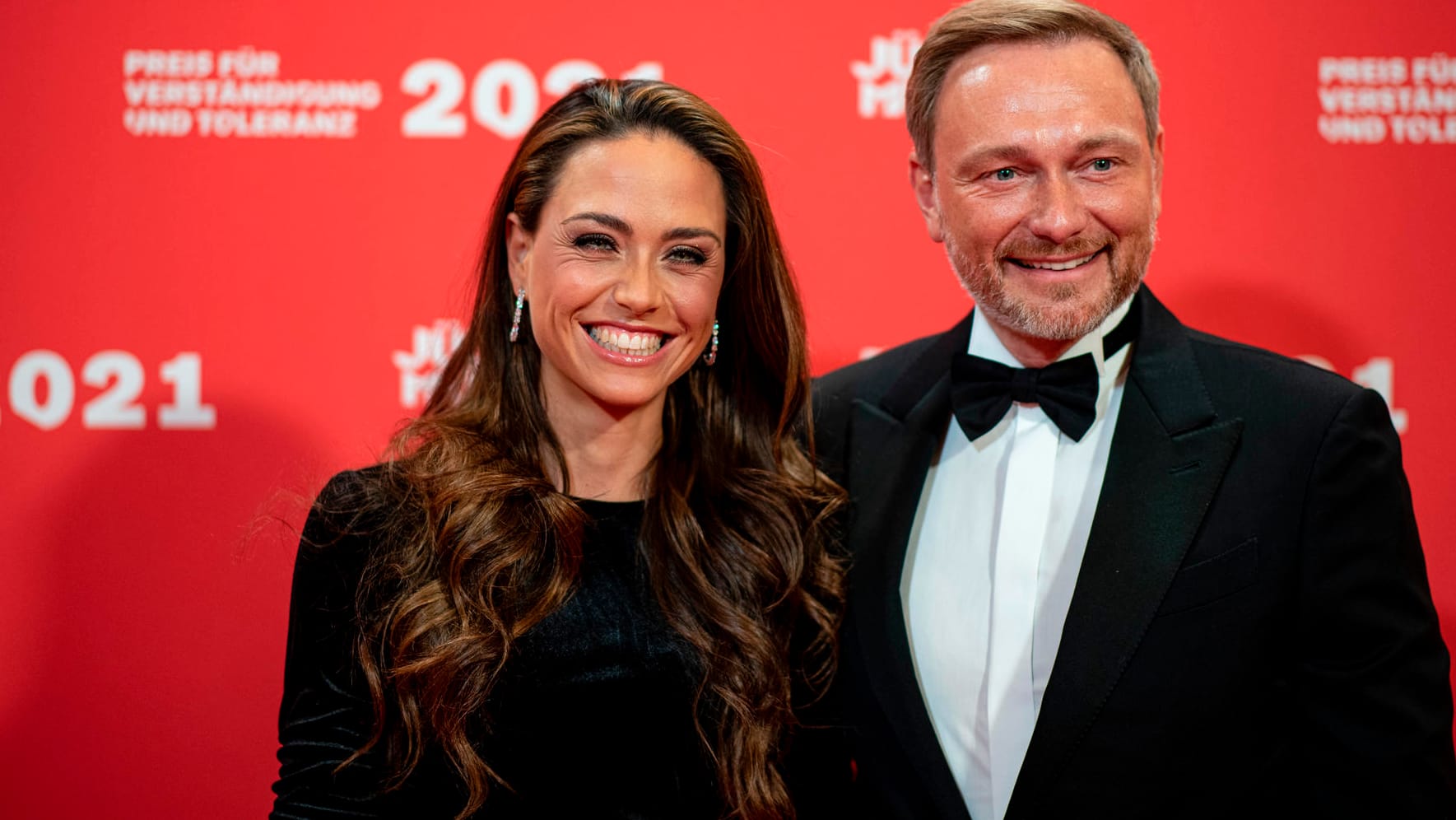 Franca Lehfeldt und Christian Lindner: Strahlt die Sonne genauso wie das Paar?