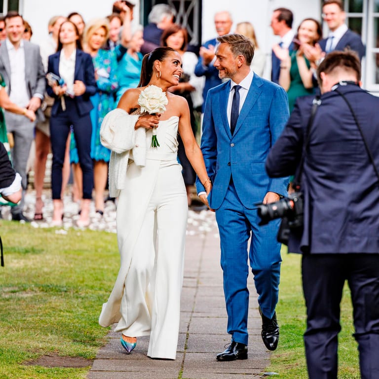 Finanzminister Lindner und seine Lebensgefährtin haben geheiratet