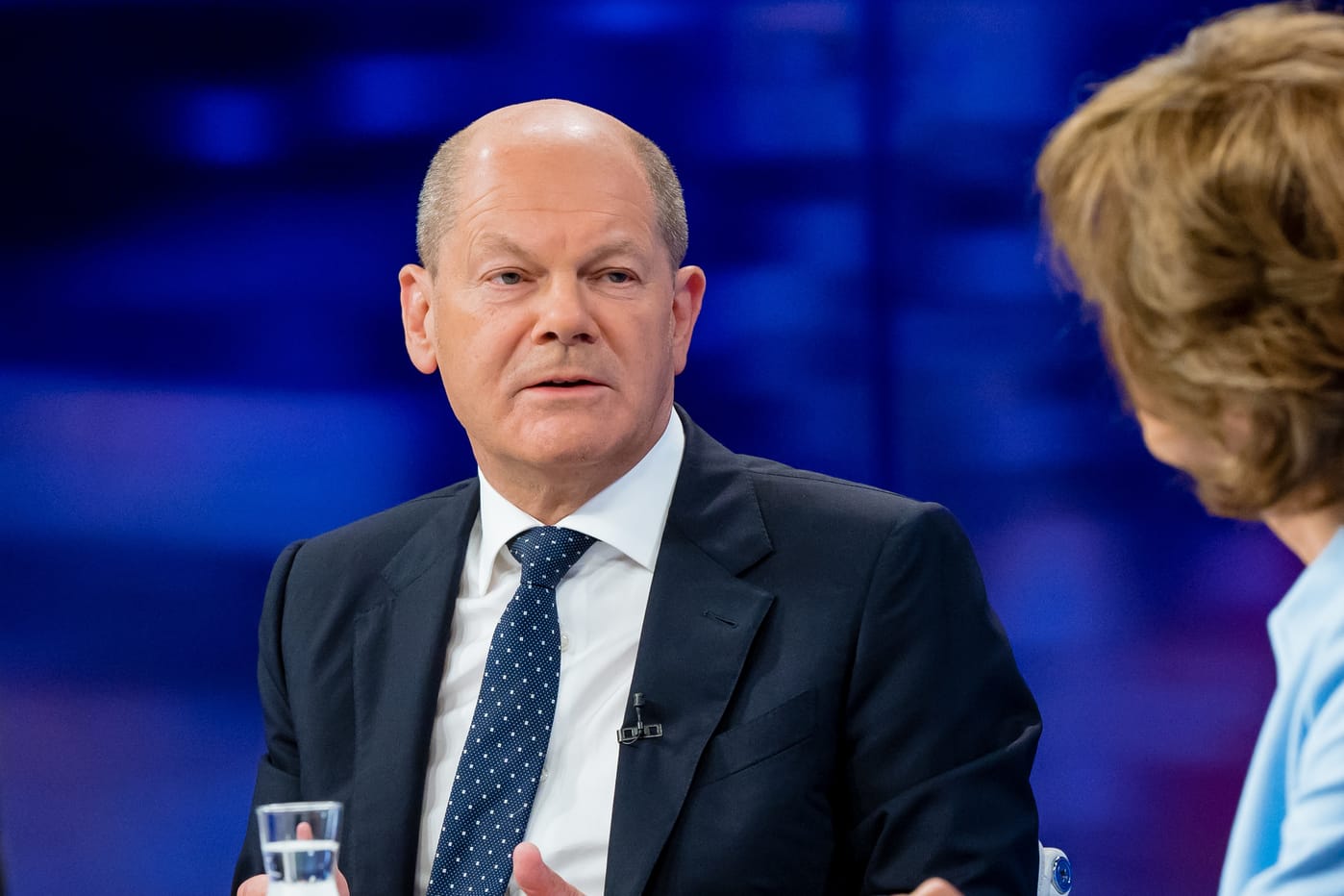 Olaf Scholz bei "Maybrit Illner": Der Bundeskanzler will die Solidarität Deutschlands mit der Ukraine trotz wachsender wirtschaftlicher Probleme im eigenen Land so lange wie nötig beibehalten.