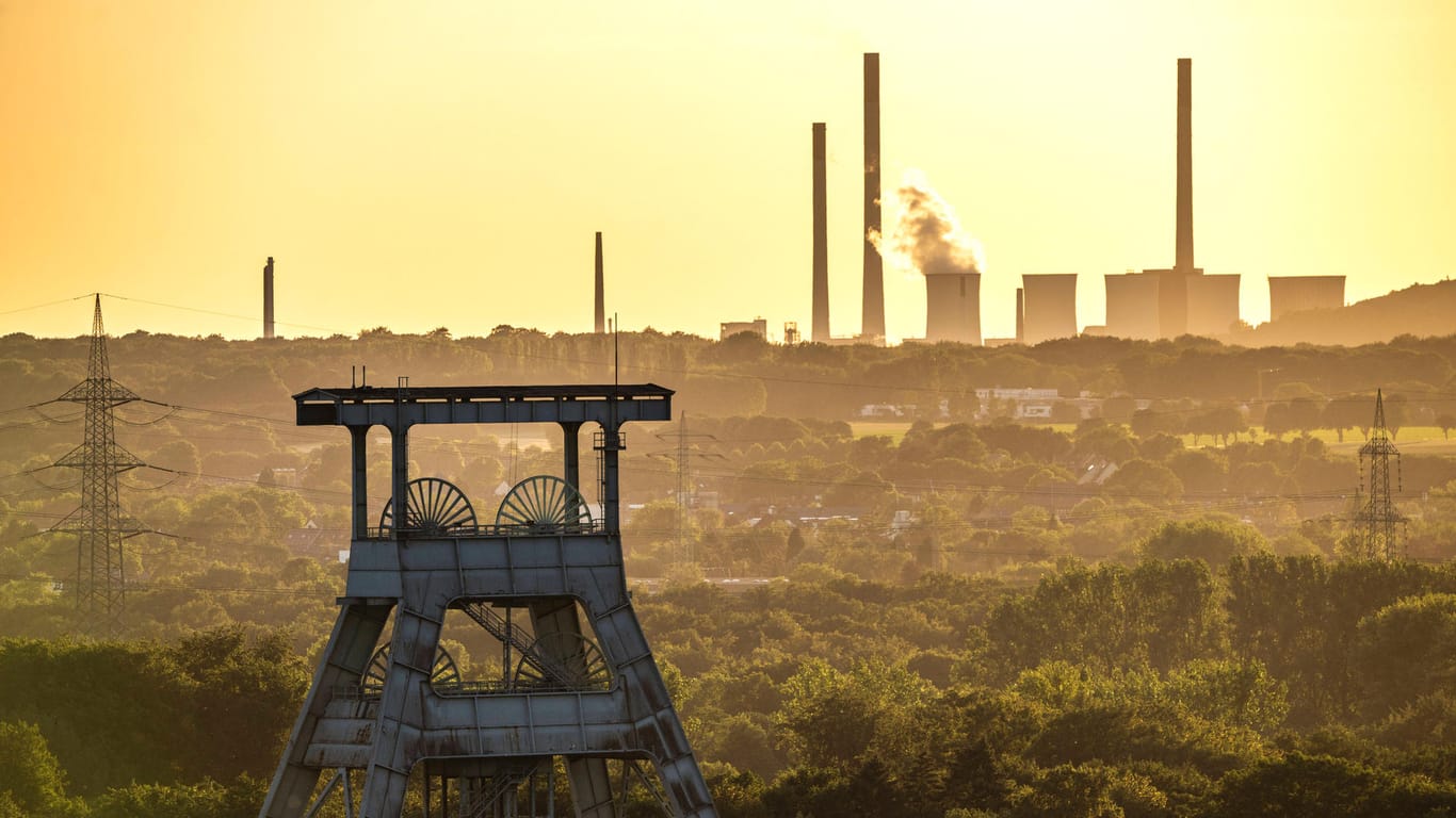 Das Steinkohlekraftwerk Scholven bei Gelsenkirchen (Archivbild): Der Bundestag hat beschlossen, mehr Strom aus Kohle zu produzieren.