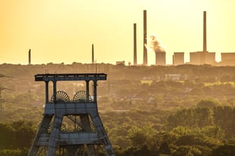 Das Steinkohlekraftwerk Scholven bei Gelsenkirchen (Archivbild): Der Bundestag hat beschlossen, mehr Strom aus Kohle zu produzieren.