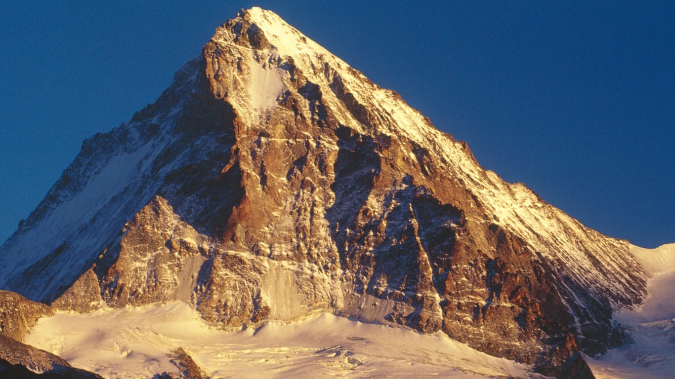 Beim Aufstieg auf den Berg Dent Blanche in der Schweiz ist ein Deutscher tödlich verunglückt. (Archivfoto)