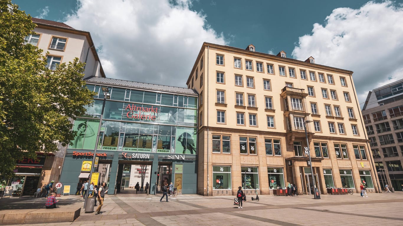 Der Eingang zum Einkaufszentrum Altmarkt-Galerie in Dresden: Die Shoppingmall gehört zum Unternehmen Deutsche Euroshop.