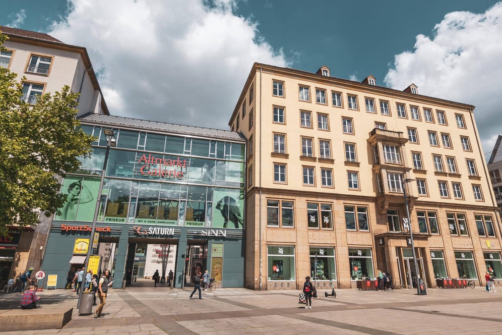 Der Eingang zum Einkaufszentrum Altmarkt-Galerie in Dresden: Die Shoppingmall gehört zum Unternehmen Deutsche Euroshop.