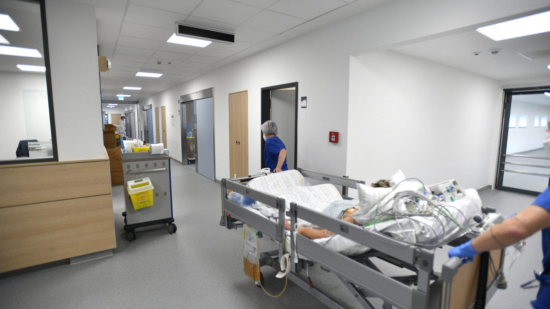 Die Intensivstation der Völklinger SHG-Klinik (Symbolbild): In Deutschland werden die Betten wieder knapp. Die Intensivstation der Völklinger SHG-Klinik (Symbolbild): In Deutschland werden die Betten wieder knapp.