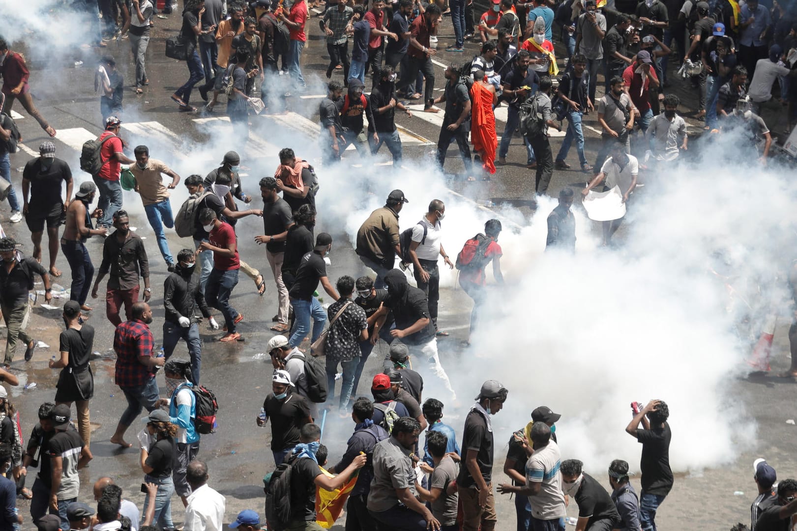 In Sri Lanka fordern Protestierende den Rücktritt des Präsidenten.