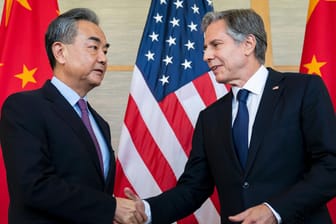 US-Außenminister Blinken trifft Chinas Außenminister Wang Yi.