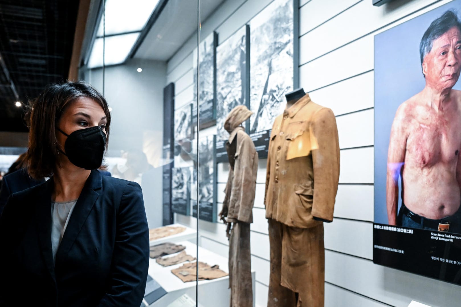Annalena Baerbock besucht das Atombomben-Museum zum Gedenken an die Opfer des Atombombenabwurfes vom 9. August 1945 in Nagasaki.