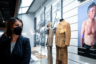 Annalena Baerbock besucht das Atombomben-Museum zum Gedenken an die Opfer des Atombombenabwurfes vom 9. August 1945 in Nagasaki.