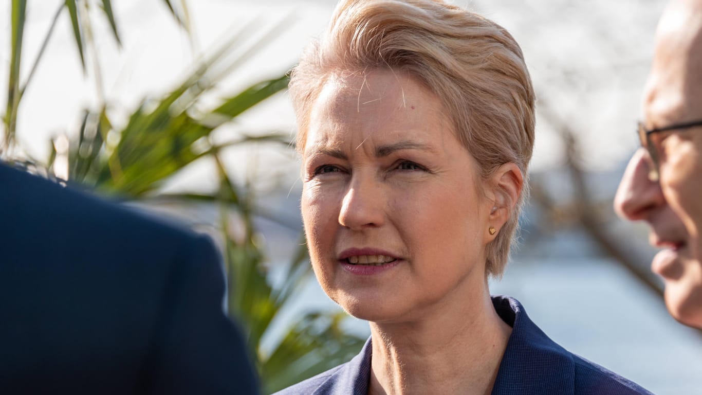 Ministerpräsidentin Manuela Schwesig (SPD): In der Stiftungsaffäre um Nord Stream 2 spielen nun Provisionszahlungen in bislang unbekannter Höhe eine Rolle.