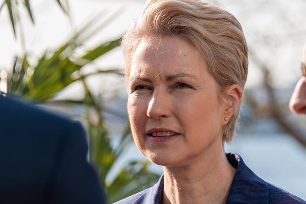 Ministerpräsidentin Manuela Schwesig (SPD): In der Stiftungsaffäre um Nord Stream 2 spielen nun Provisionszahlungen in bislang unbekannter Höhe eine Rolle.