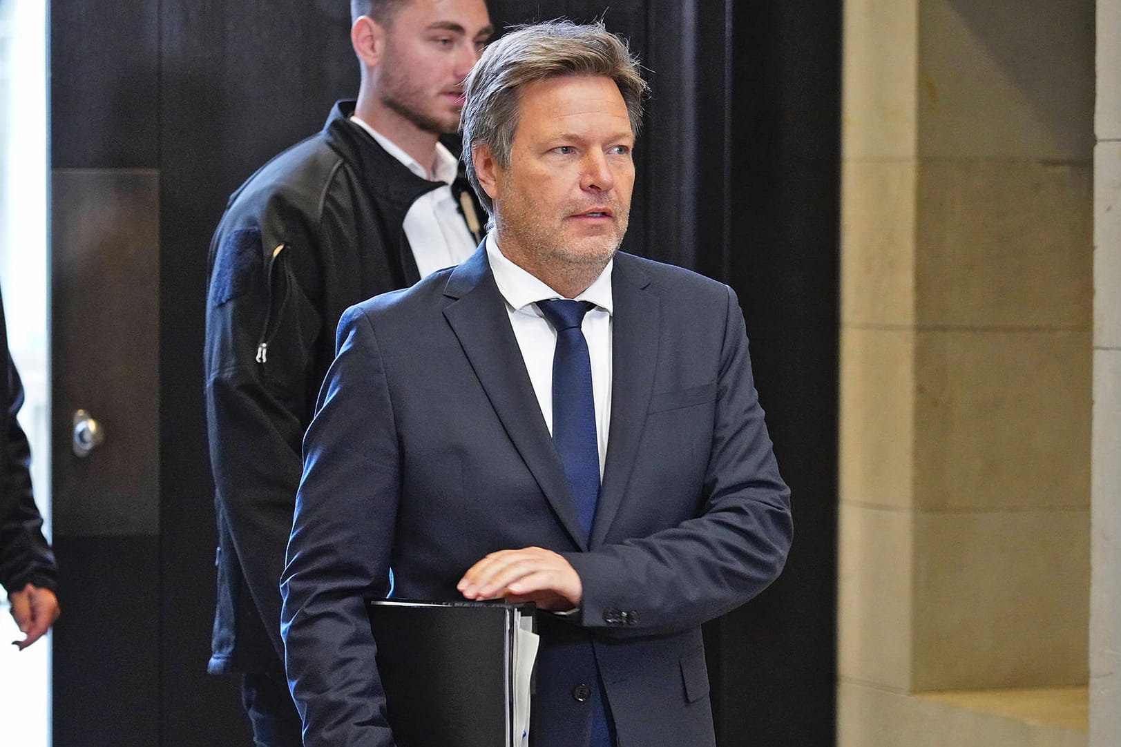 Wirtschaftsminister Robert Habeck: Deutschland hat zugesichert Österreich und Tschechien im Fall einer Gaskrise zu unterstützen. Wirtschaftsminister Robert Habeck: Deutschland hat zugesichert Österreich und Tschechien im Fall einer Gaskrise zu unterstützen.