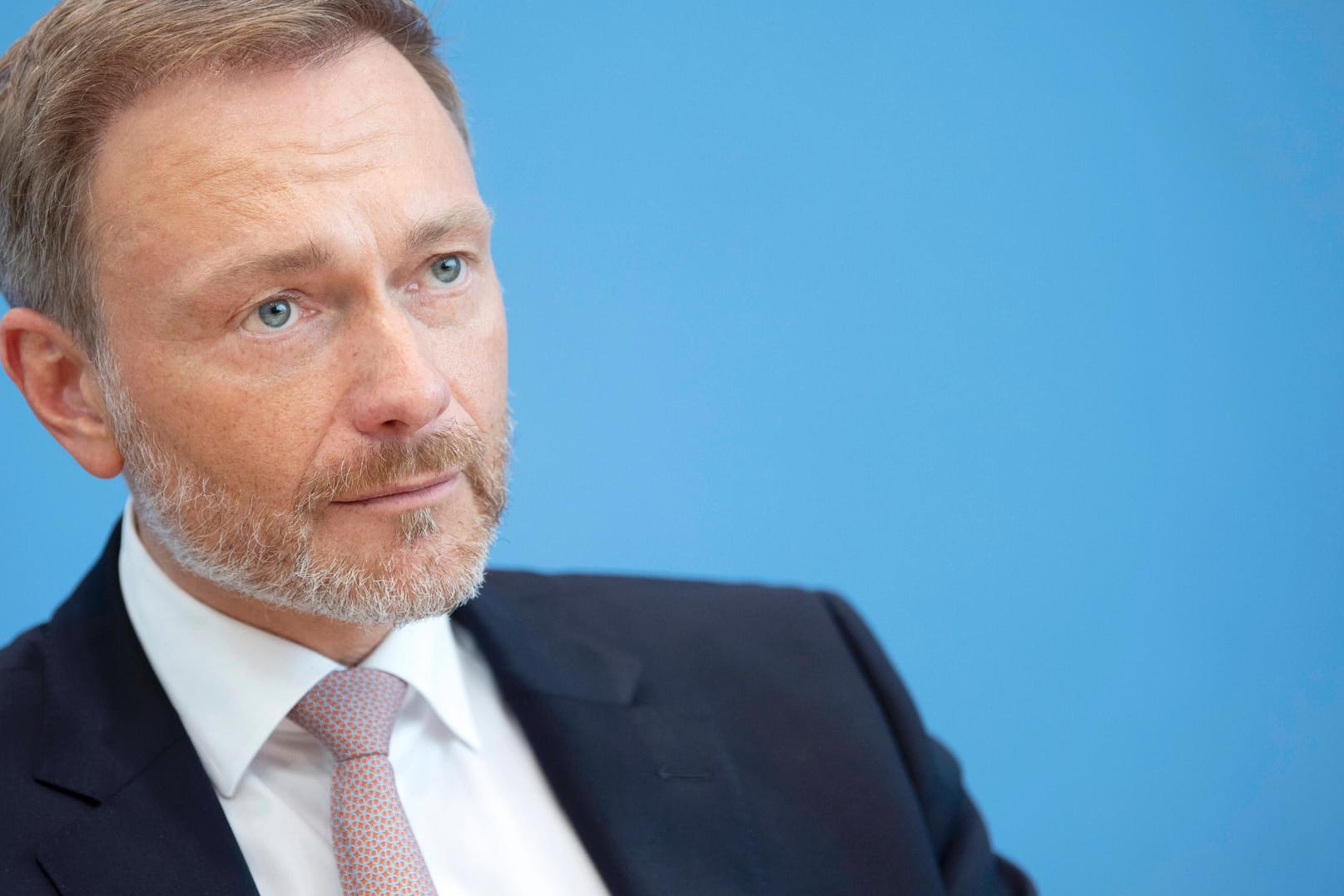 Christian Lindner: Der Politiker meldet sich nach der Kritik an seiner kirchlichen Trauung zu Wort.