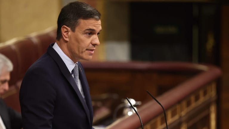 Pedro Sanchez, Ministerpräsident von Spanien: Die Einnahmen aus der Übergewinnsteuer will er in Sozialausgaben investieren.