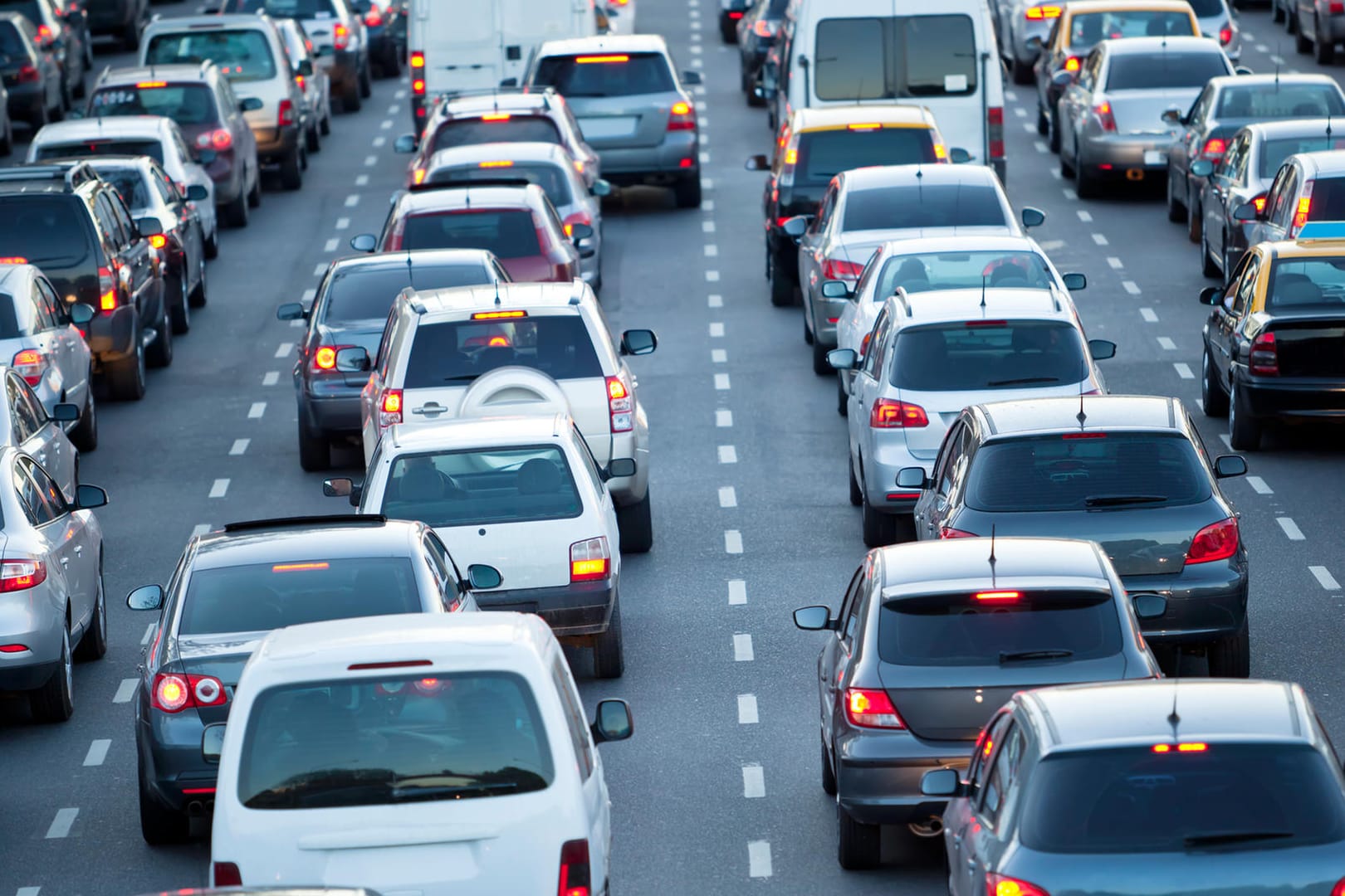 Sommerferien in Deutschland: Auch an diesem Wochenende lässt der Verkehr nicht nach.