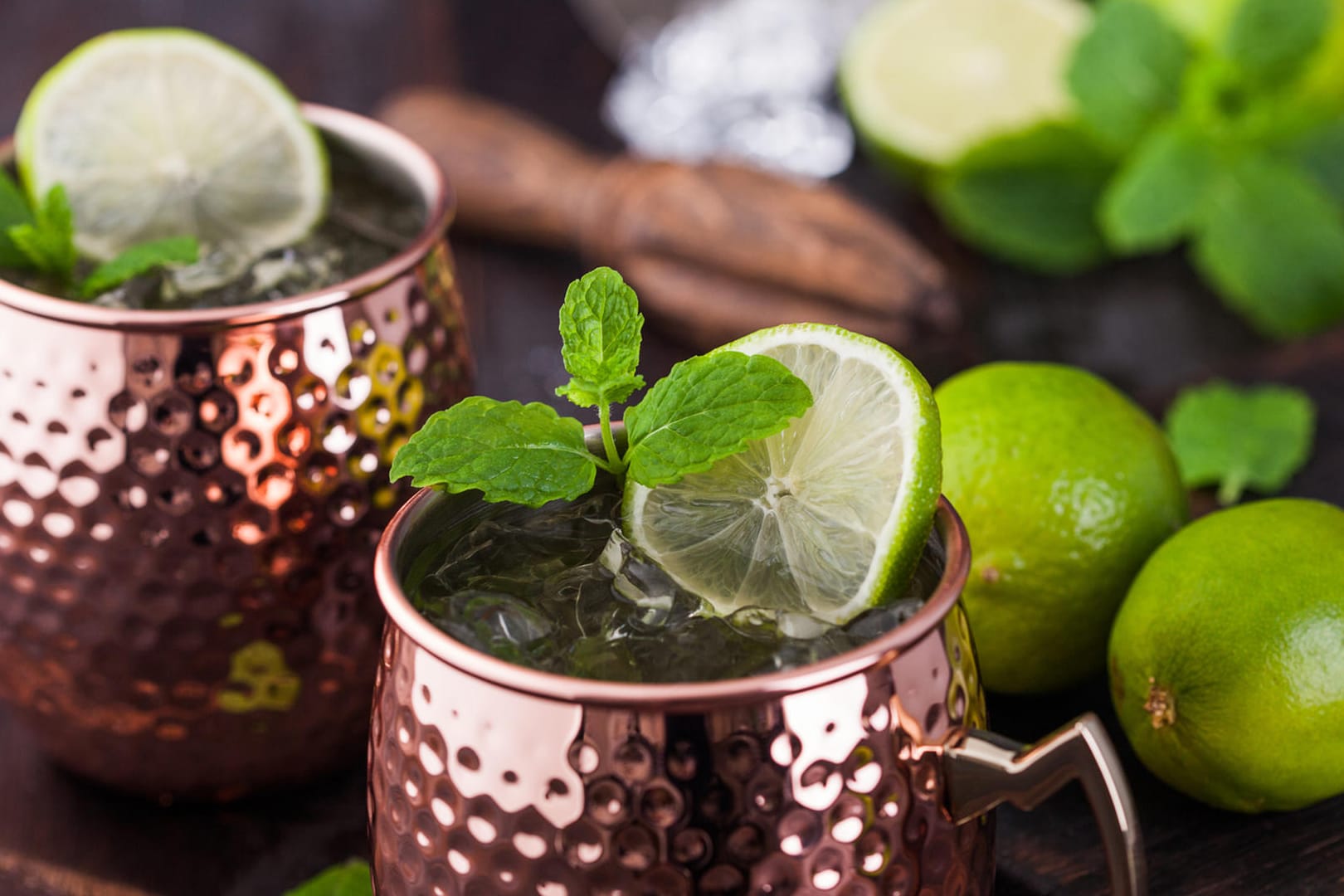 Moscow Mule: Traditionell wird der Cocktail aus einem Kupferbecher getrunken.