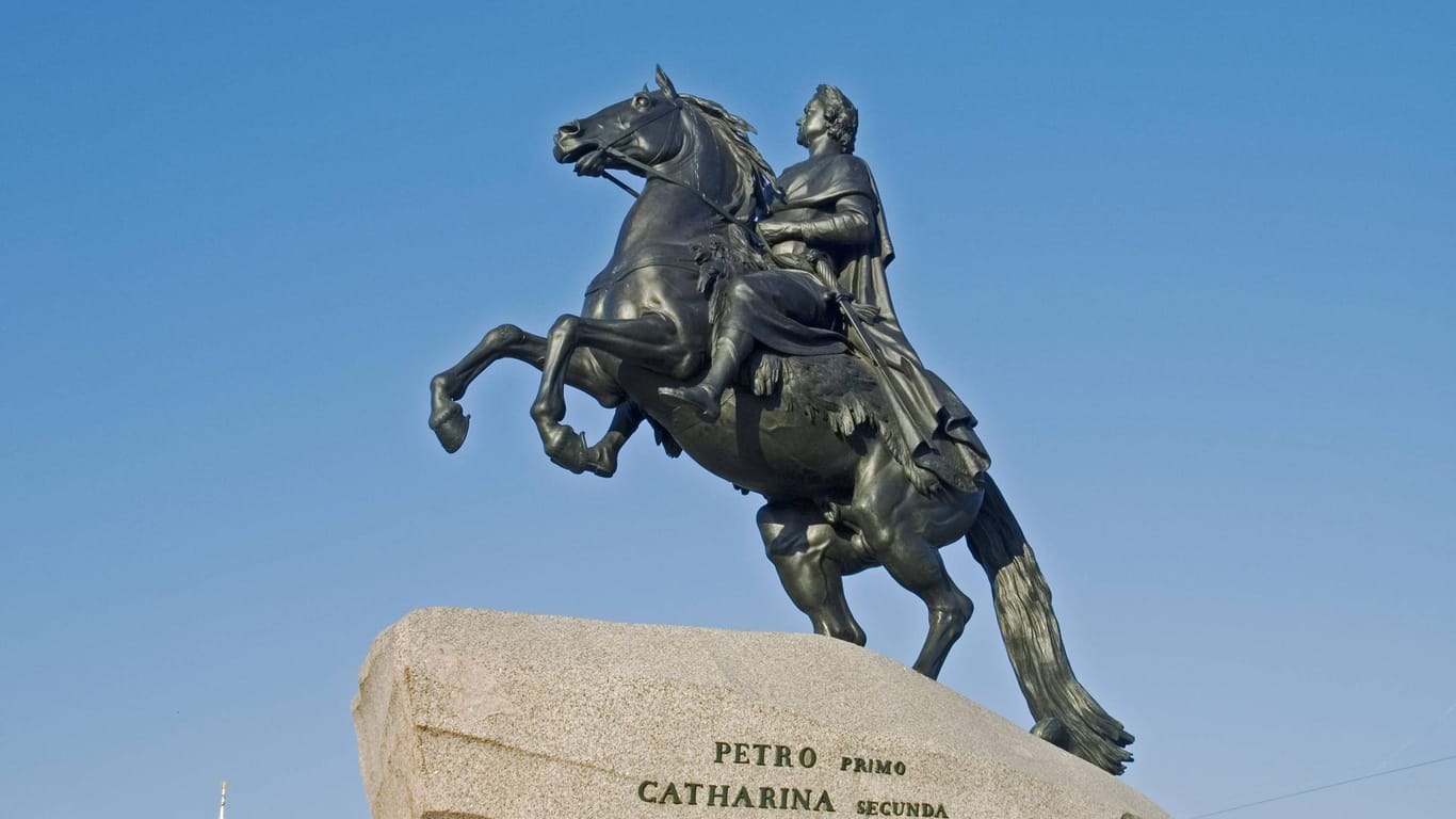 Reiterstandbild von Peter dem Großen in St. Petersburg: Wladimir Putin betrachtet den Zaren als Vorbild.