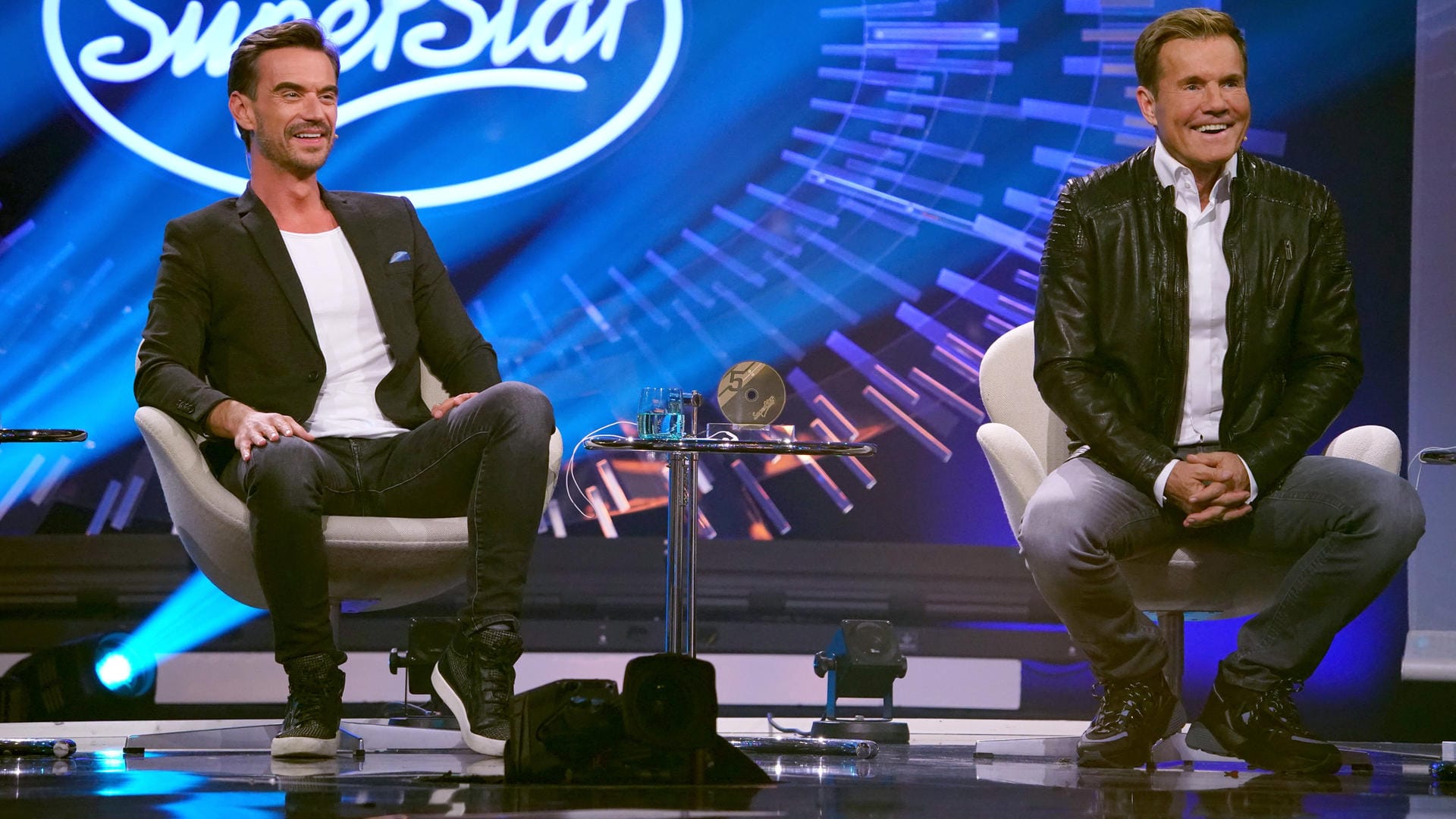 Florian Silbereisen und Dieter Bohlen in der DSDS-Jury: Was als Gastauftritt für den Schlagerstar anfing, wurde in der letzten Staffel der Ersatz für den Poptitan.