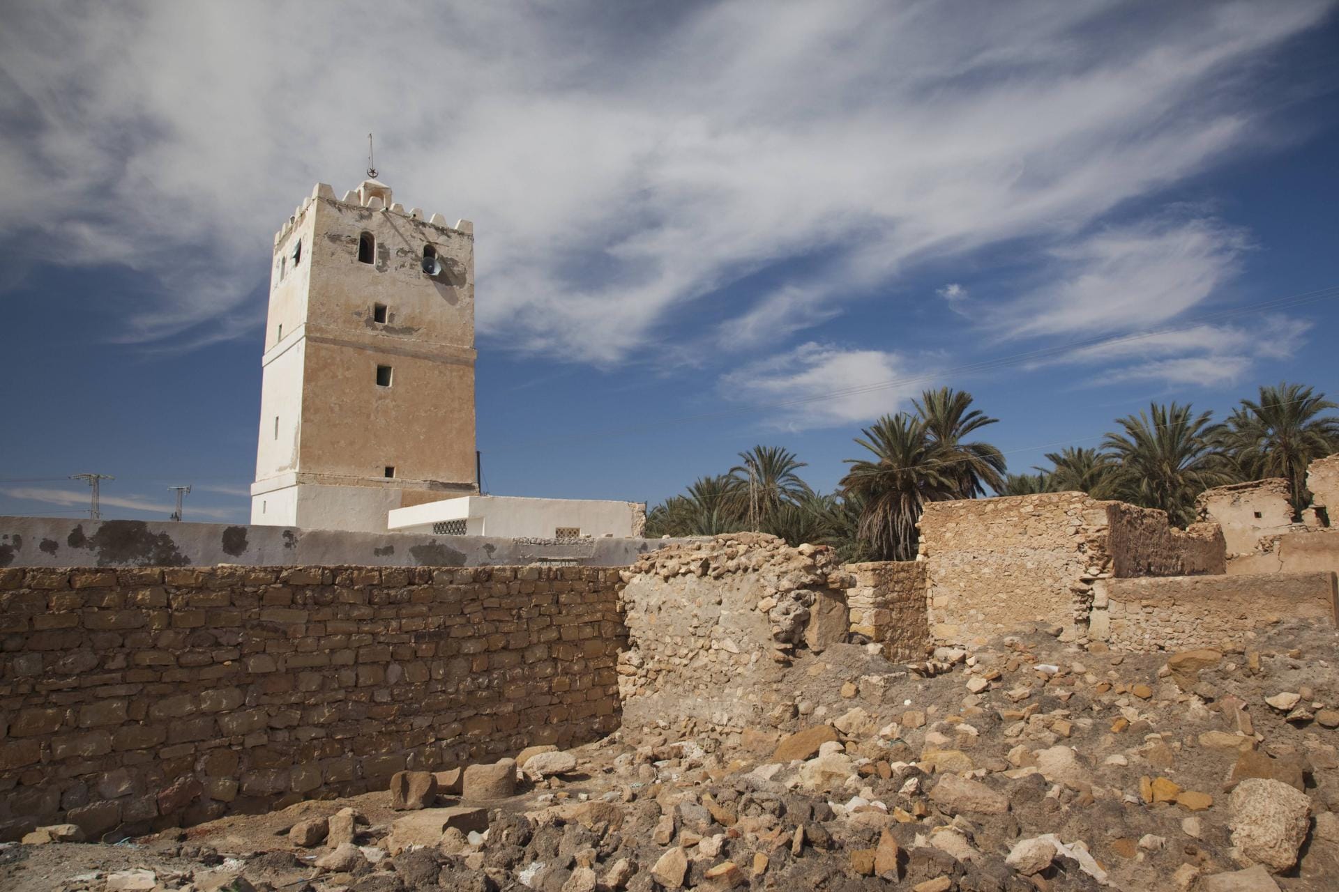 Kebili in Tunesien: Ein Grad wärmer wurde es in dieser Stadt im Zentrum des Landes mit 55 Grad Celsius am 7. Juli 1931. Das ist gleichzeitig auch die höchste jemals gemessene Temperatur in ganz Afrika.