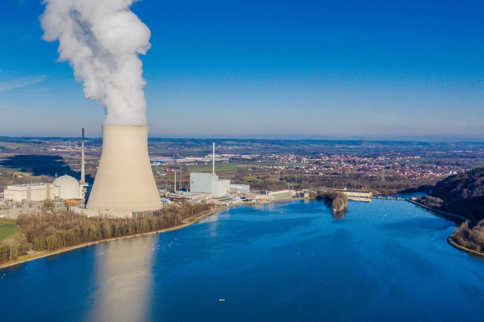 Das Kernkraftwerk Isar 2: Der Meiler gehört zu den letzten drei noch aktiven AKW in Deutschland.